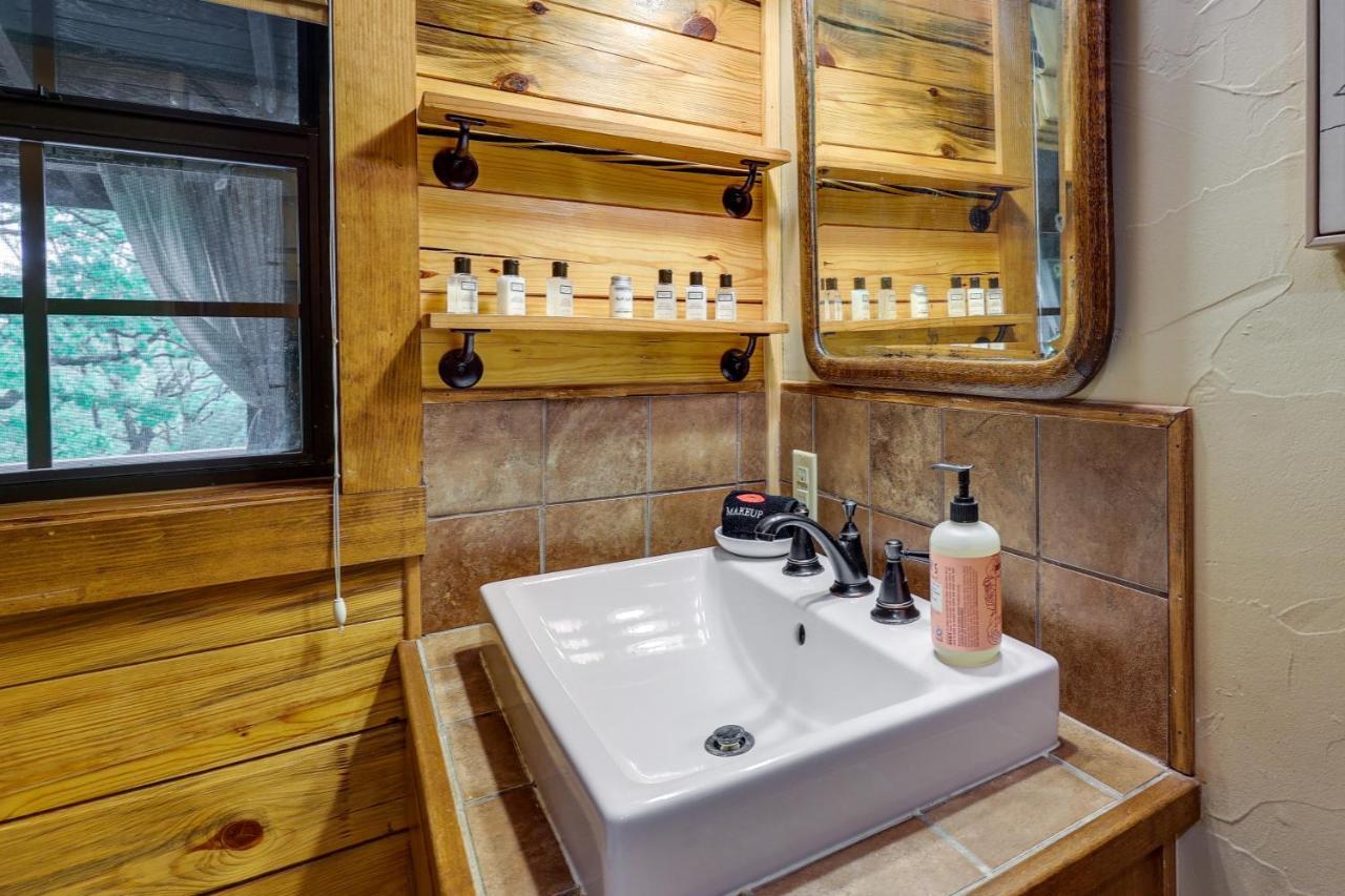 Beaver Lake Vacation Rental With Private Hot Tub! Eureka Springs Dış mekan fotoğraf